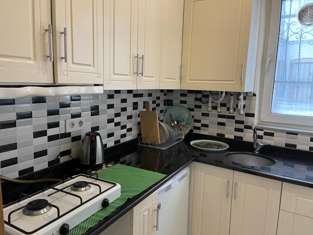 Ucal Apart Apartment Istanbul Bagian luar foto